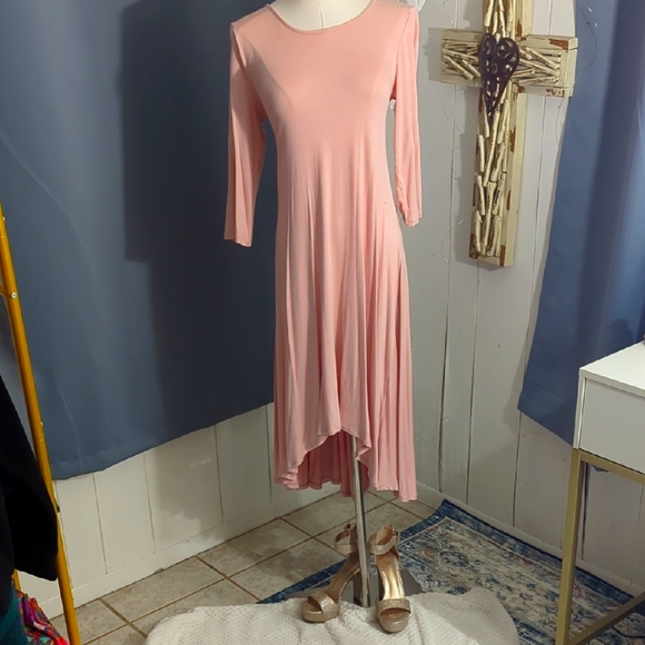Philosophy Dresses & Skirts - Philosophy Pink Asymmetrical High-Low Sheath Dress